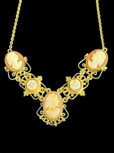 16" 18ct Cameo necklace